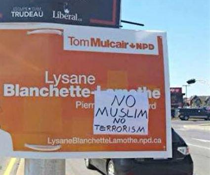 صورة كندا: شعارات ضد المسلمين على لافتات “الديمقراطي الجديد”