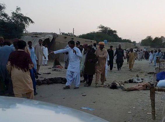 صورة مقتل 8 مسلحين برصاص الأمن الباكستاني في كراتشي