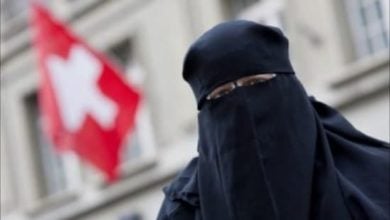 صورة اندبندنت: مخاوف لدى المسلمات في سويسرا من زيادة الاسلاموفوبيا