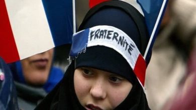 صورة مشروع نيابي يطالب بجعل توقيع ميثاق مبادئ الإسلام في فرنسا إلزامياً