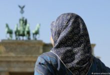 صورة مرة أخرى.. حملة إعلانية أوروبية تثير الجدل حول الحجاب