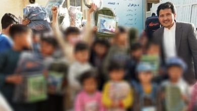 صورة مجمع السيدة فاطمة الزهراء عليها السلام في كابل يتبرع بأكثر من 500 حزمة تعليمية للطلبة الأيتام والمحتاجين