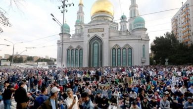 صورة في مختلف بلدان العالم.. ملايين المسلمين يؤدون صلاة عيد الفطر المبارك