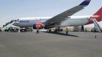 صورة اليمن.. مطار صنعاء الدولي يستقبل ثاني رحلة ضمن الهدنة الإنسانية