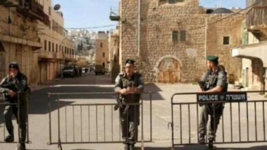 صورة الجيش الإسرائيــ،ـلي يقرر إغلاق المسجد الإبراهيمي أمام المصلين اليوم الخميس