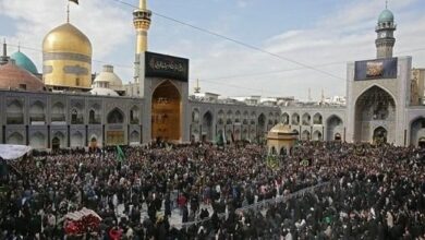 صورة ملايين الزوار يحيون ذكرى استشهاد الإمام الرضا عليه السلام بمشهد المقدسة