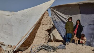 صورة وسط الأزمة الإنسانية المستمرة في أفغانستان.. سكان ولاية هلمند يطلبون المساعدة لإعادة بناء المنازل المهدمة