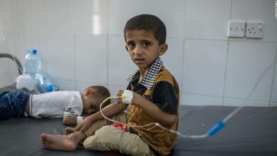 صورة معاناة في مختلف المجالات.. الأمم المتحدة تحذر من تفاقم إصابات الكوليرا في سوريا