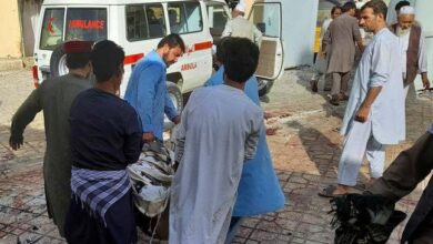 صورة مقتل وإصابة أكثر من 40 شخصاً في تفجير داخل مدرسة دينية شمالي أفغانستان