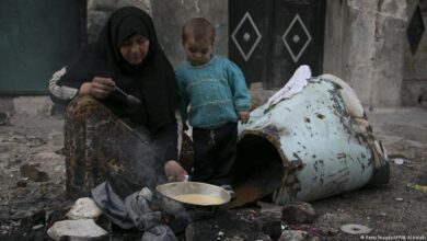 صورة سوريا: ارتفاع تكاليف معيشة الأسرة إلى 635 دولاراً يفاقم أزمة الفقر