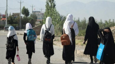 صورة في وقت متأخر من الليل.. تفجير مدرستين للفتيات في باكستان من دون وقوع ضحايا