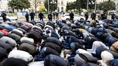 صورة %10 من الفرنسيين مسلمون.. دراسة: الدين درع العائلات المسلمة ضد الإسلاموفوبيا