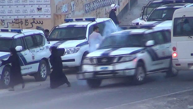 Photo of Bahraini regime forces abducts a youth