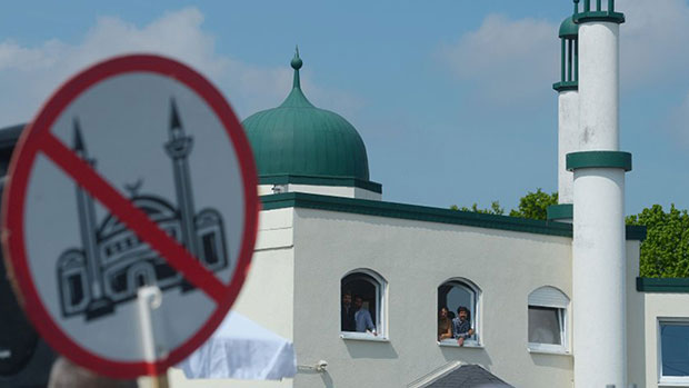 Photo of German Muslim council warns of rise in anti-Islam attacks