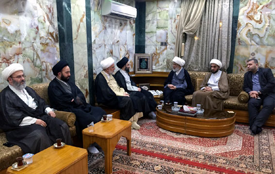 Photo of Grand Ayatollah Sayed Shirazi’s office visits Secretary-General of Imam Hussein Holy Shrine