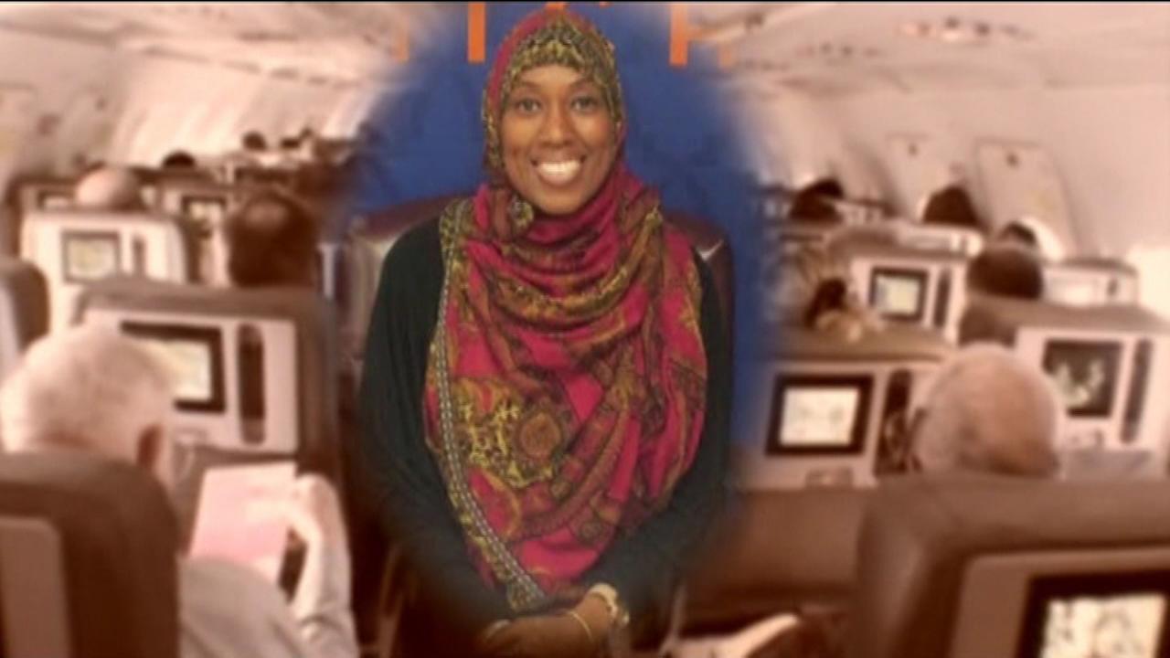 Photo of Muslim flight attendant suspended for refusing to serve alcohol