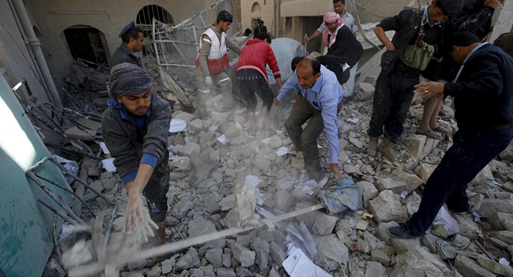 Photo of At least 25 killed in Saudi airstrikes on police HQ in Yemen’s Sanaa