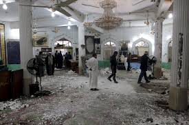 Photo of Two suicide bombers kill 15 at Shia Mosque in Baghdad
