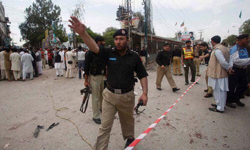 Photo of Cop killed, 14 injured in Peshawar blasts