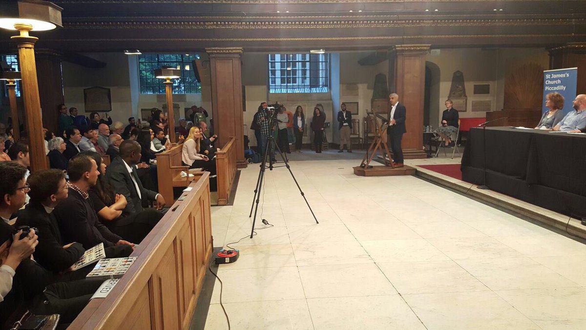 Photo of London church opens doors for Muslims, hosts grand Iftar