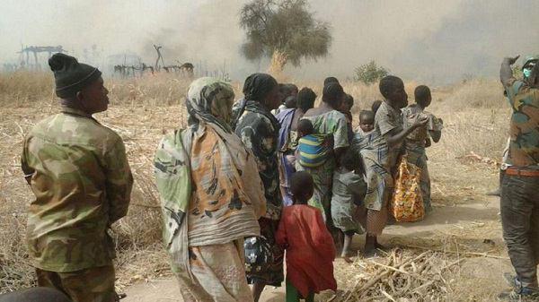 Photo of Nigerian Troops Free 5,000 Boko Haram Hostages in Borno State