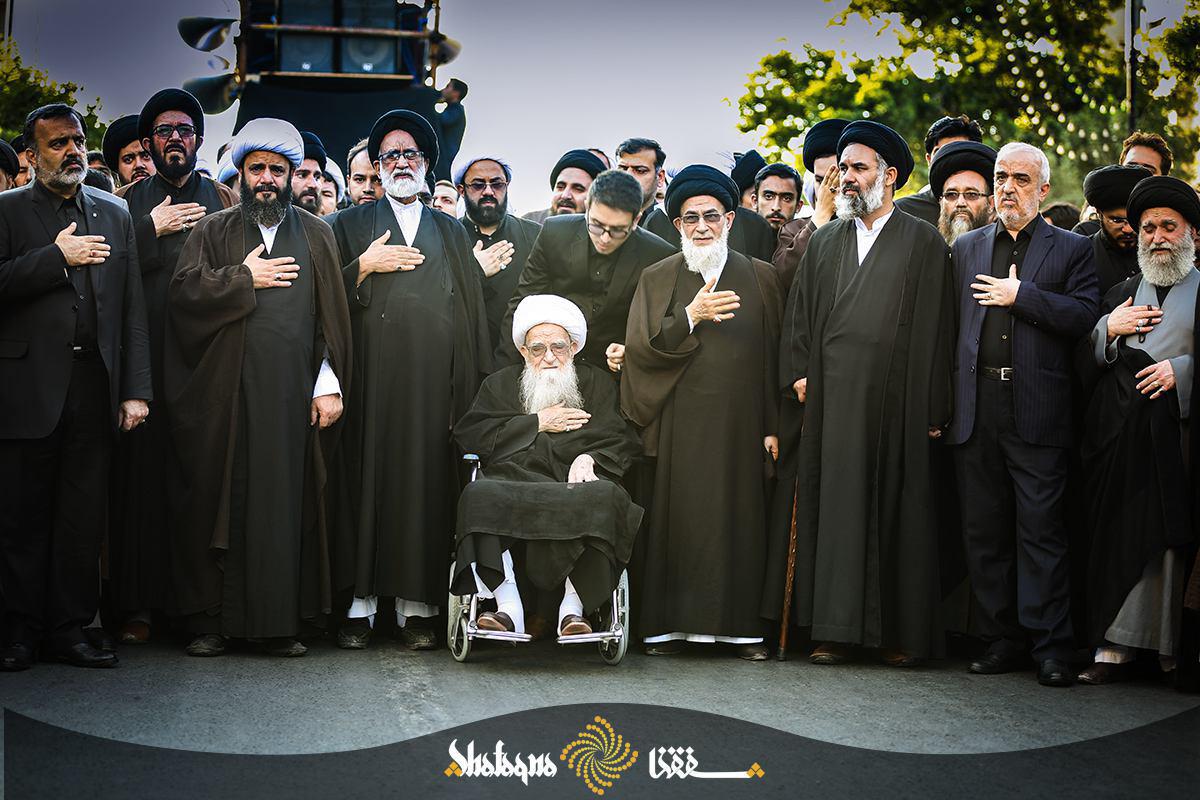 Photo of Grand Ayatollahs Golpaygani and Khorasani participate in mourning processions of Imam Ali’s martyrdom anniversary