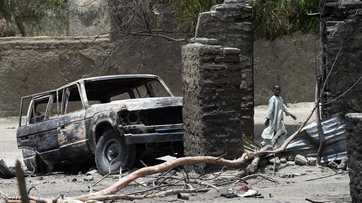 Photo of Bomb attack kills 25 in northwest Pakistan mosque