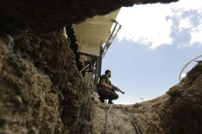 Photo of Syrian Army detonates tunnel bomb beneath al-Qaeda command center in Damascus