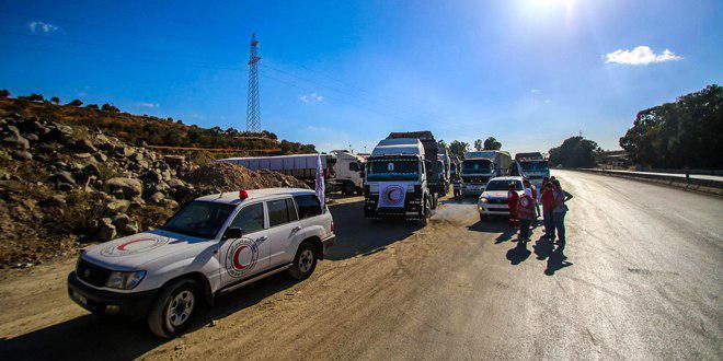 Photo of Syrian Red Crescent delivers its first aid convoy to Deir Ezzor