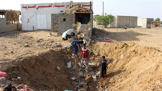 Photo of Dozen civilians killed as Saudi jets target residential building in Yemen