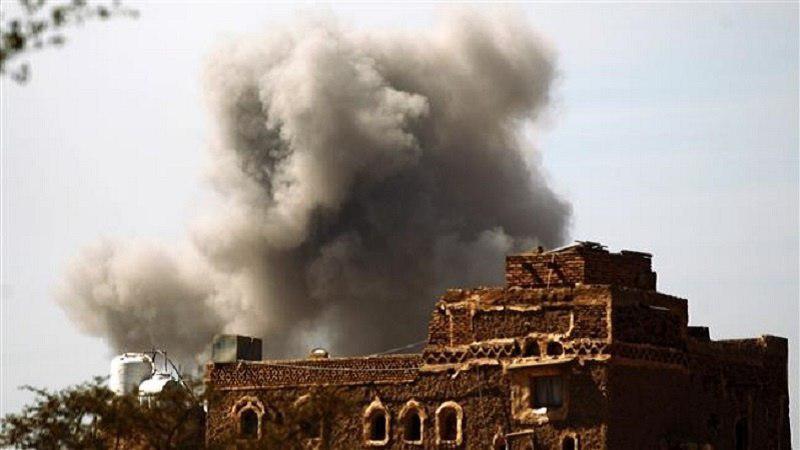 Photo of Saudi warplanes target Yemen’s Defense Ministry building in Sana’a