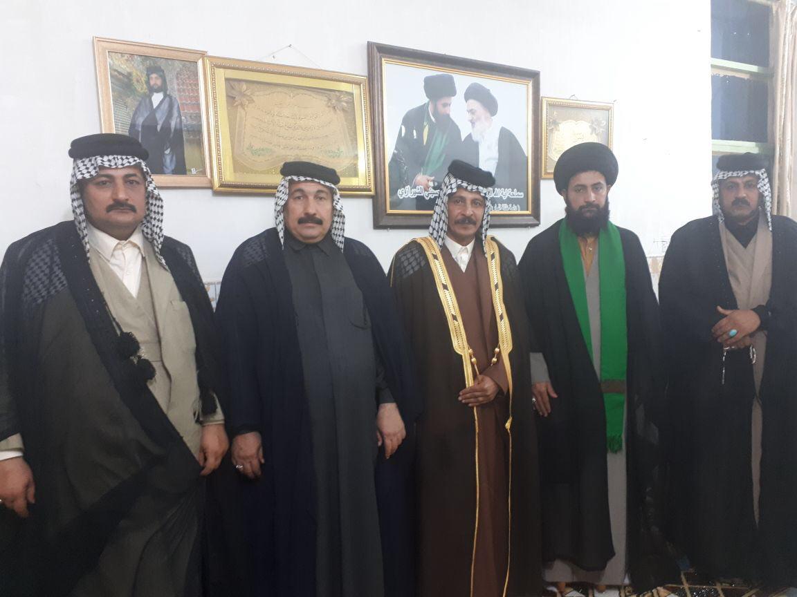 Photo of Iraqi tribes continue to flock to Imam Hassan school in Baghdad to denounces the arrest of Ayatollah Sayyid Hussein Shirazi