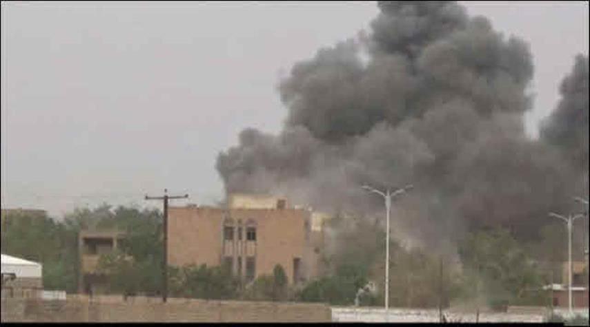 Photo of Saudi-Led Airstrikes target school in Hodeidah. 6 martyred, injured