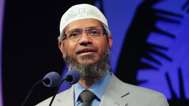 Photo of ‘Hate preacher’ Dr Zakir Naik broadcasts to Britain