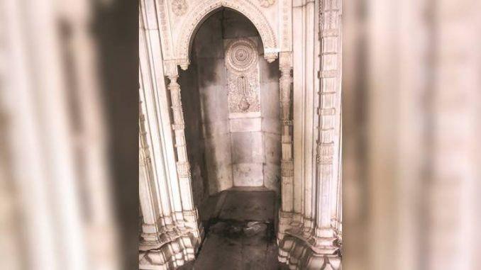 Photo of Tyre burnt inside heritage mosque; FIR filed, ASI probes
