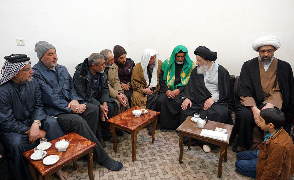 Photo of Iraqi pilgrimage caravan visits office of Grand Ayatollah Shirazi in holy Qom