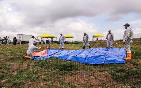 Photo of UN team unearths 12 mass graves in Iraq probe of ISIS crimes