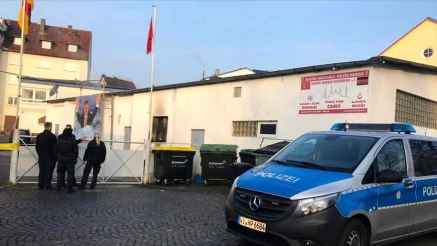 Photo of Unknown gunmen attack mosque in northern Germany