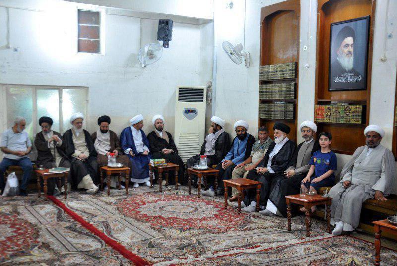 Photo of Office of Grand Ayatollah Shirazi in Holy Karbala hosts scientific figures