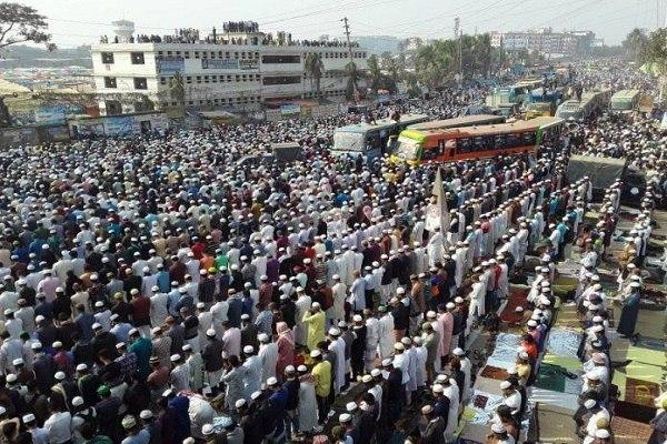 Photo of Hundreds of thousands of Muslims pray for peace in Bangladesh