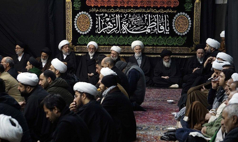 Photo of Fatimid Days mourning ceremonies continue in the house of Grand Ayatollah Shirazi
