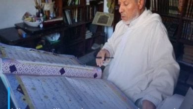 Photo of Libyan calligrapher wrote a thousand Qurans and dreams of drawing a Quran in Arabic calligraphy