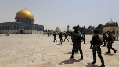 Photo of More than 150 Palestinians injured in al-Aqsa mosque clash