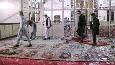 Photo of Explosion rocks large Shia mosque in Mazar-i-Sharif, Afghanistan