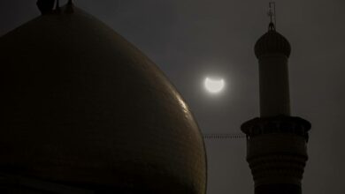 Photo of Iraq’s Holy Shrines perform congregational ‘Ayat Prayer’ during partial solar eclipse