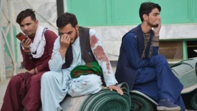 Photo of Taliban pledges to step up security at Shia mosques in Afghanistan after two suicide bombings in a week