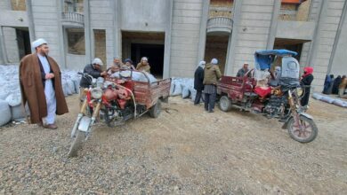 Photo of The Office of Grand Ayatollah Shirazi in Mazar-i-Sharif provides 400 Shia families with winter fuel
