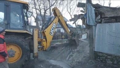 Photo of Indian authorities continue razing Muslim homes