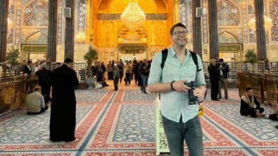 Photo of German journalist visits Holy Karbala; thanks Allah Almighty for this gift