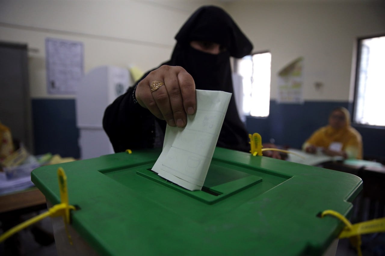Shia Numbers Pakistan: Large numbers of Shia citizens call on election candidates to ...